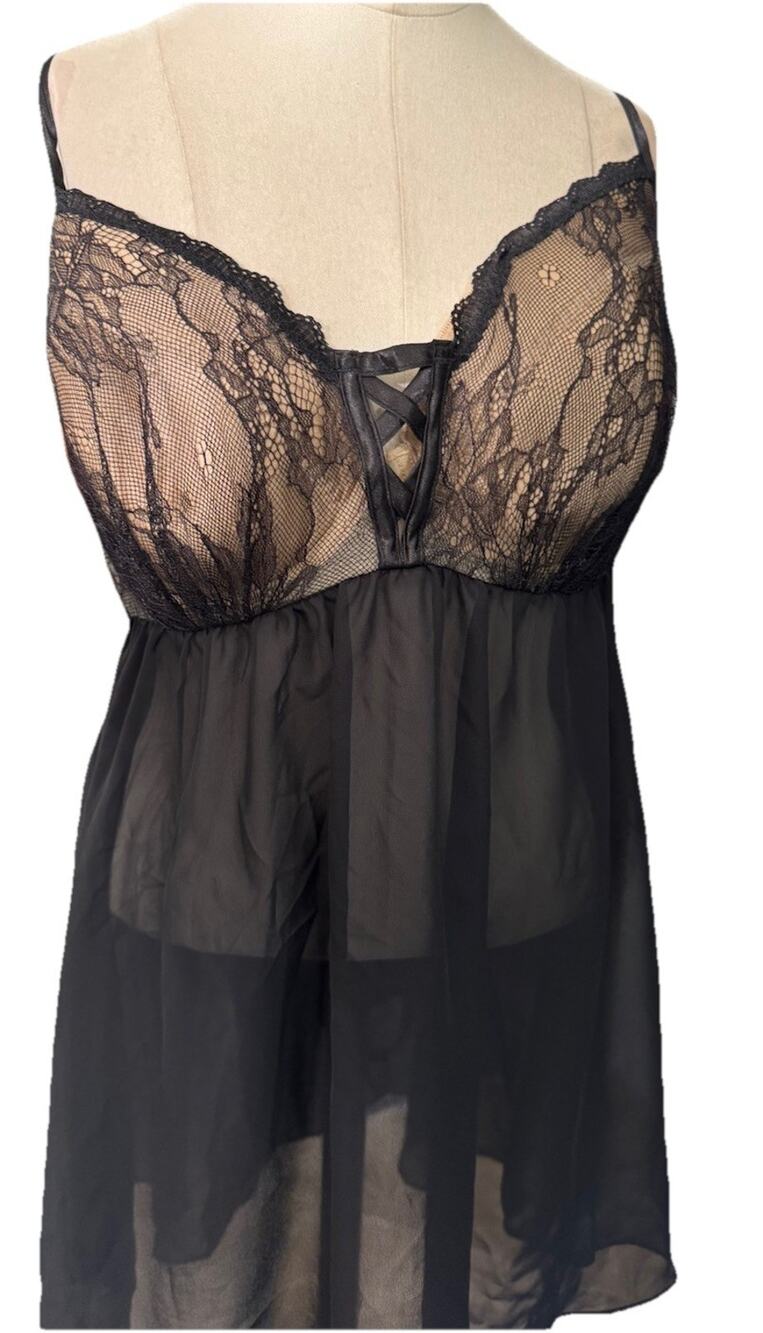 Cacique Intimates Black Lace Underwire Chemise Nightie Size 18/20 G-String NEW
